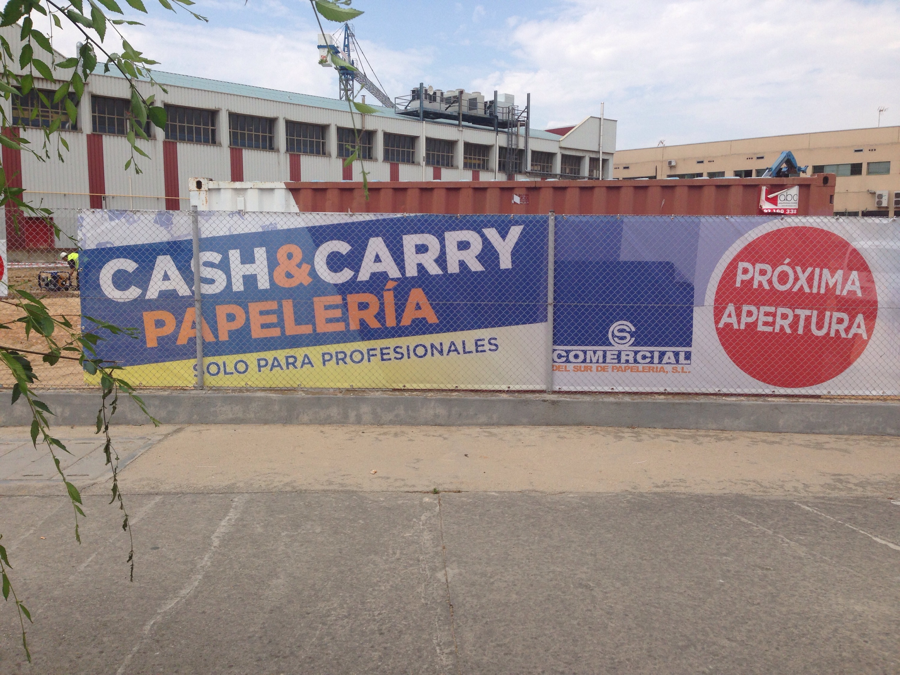 comercial del sur en Leganes liderpapel en leganes