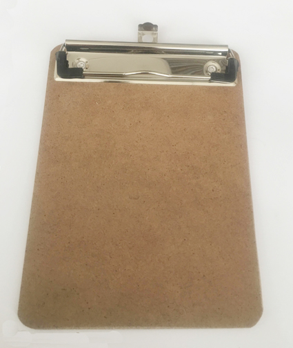 carpeta-pinza-madera-a6-octavilla